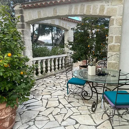 Arborée - Piscine Villa